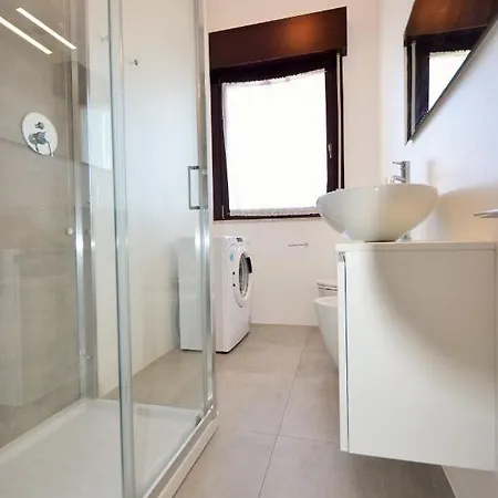 Magica Immobiliare - Bagni Miramare 20 Lido di Jesolo