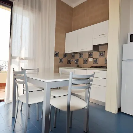 Magica Immobiliare - Bagni Miramare 20 Apartment *